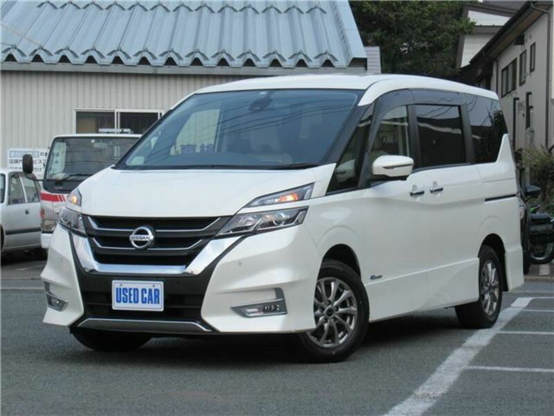 NISSAN　SERENA