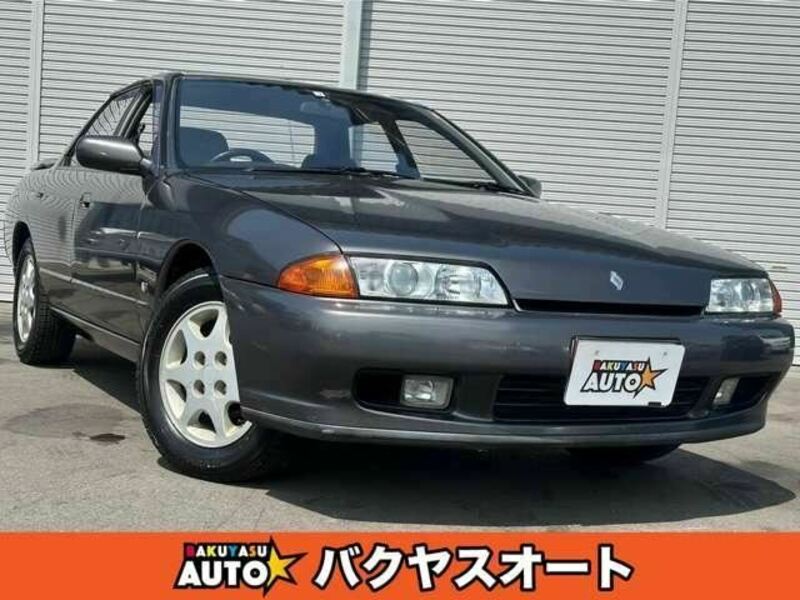 NISSAN　SKYLINE