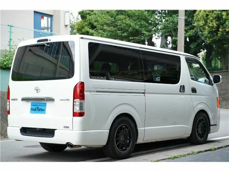 HIACE VAN-24