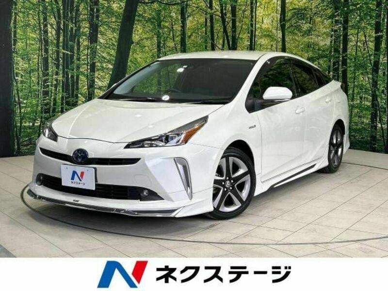 TOYOTA　PRIUS