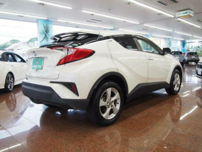 C-HR-13