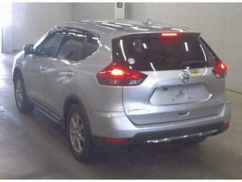 X-TRAIL-4