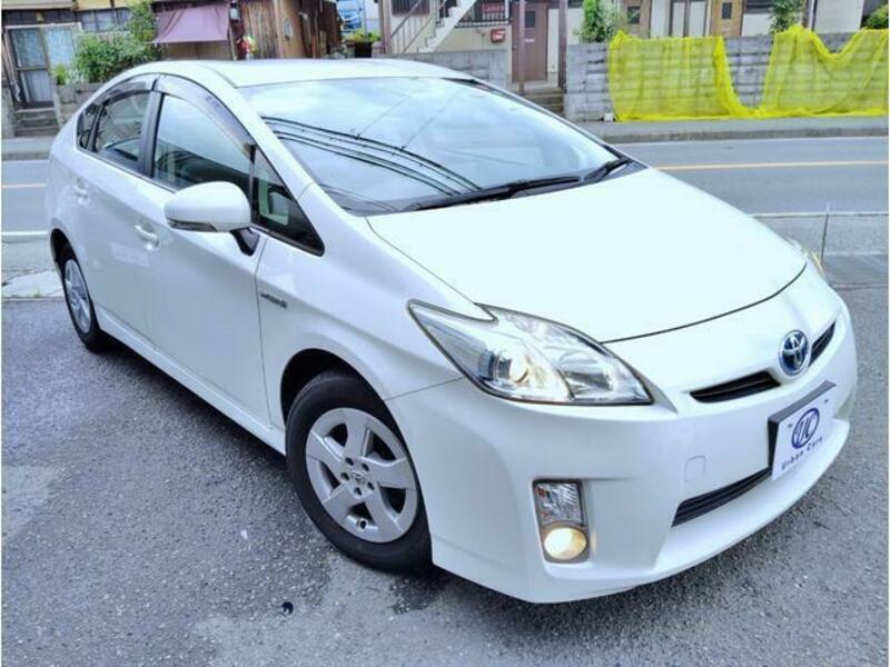 PRIUS-10