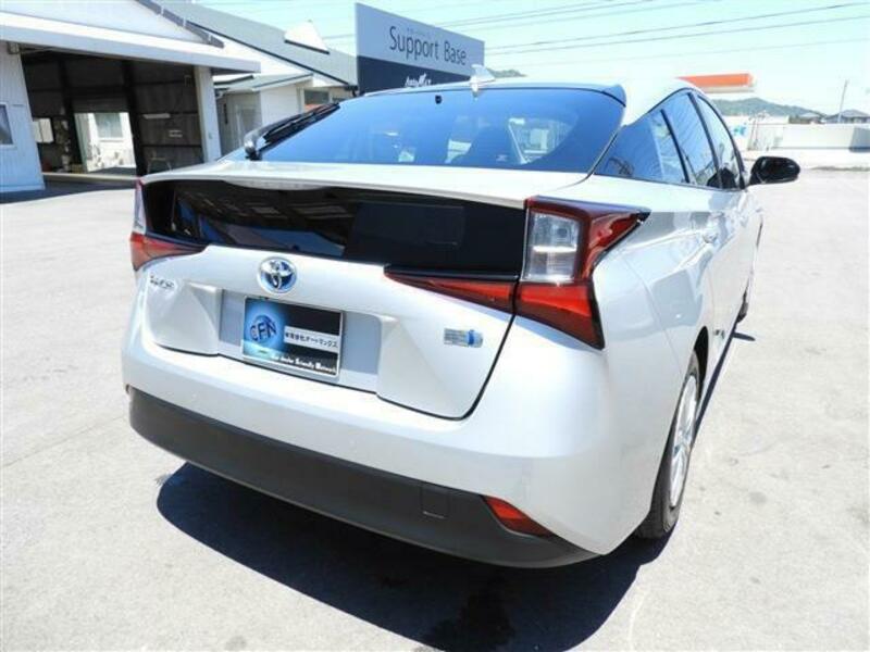 PRIUS-1