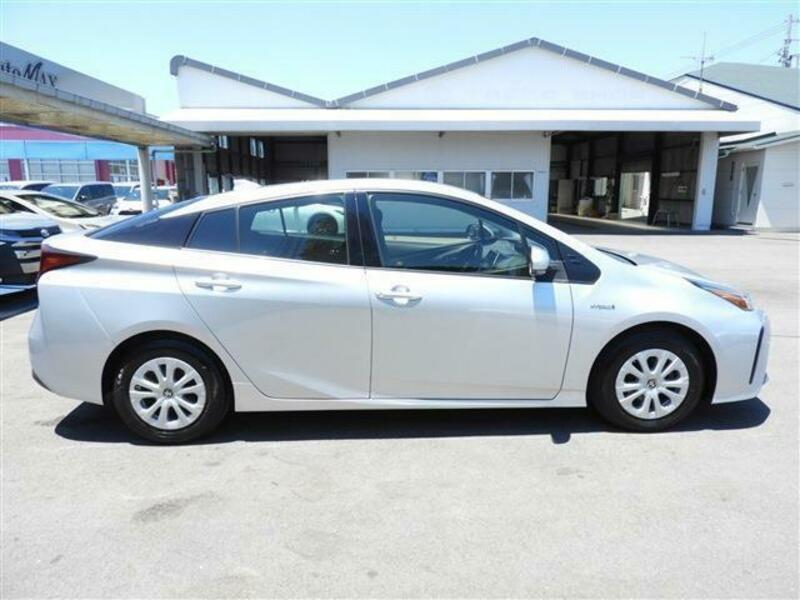 PRIUS-3