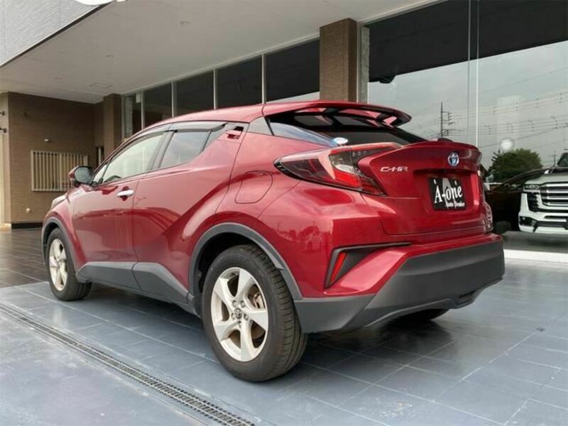 C-HR-8