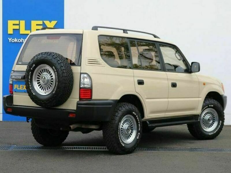 LAND CRUISER PRADO-1