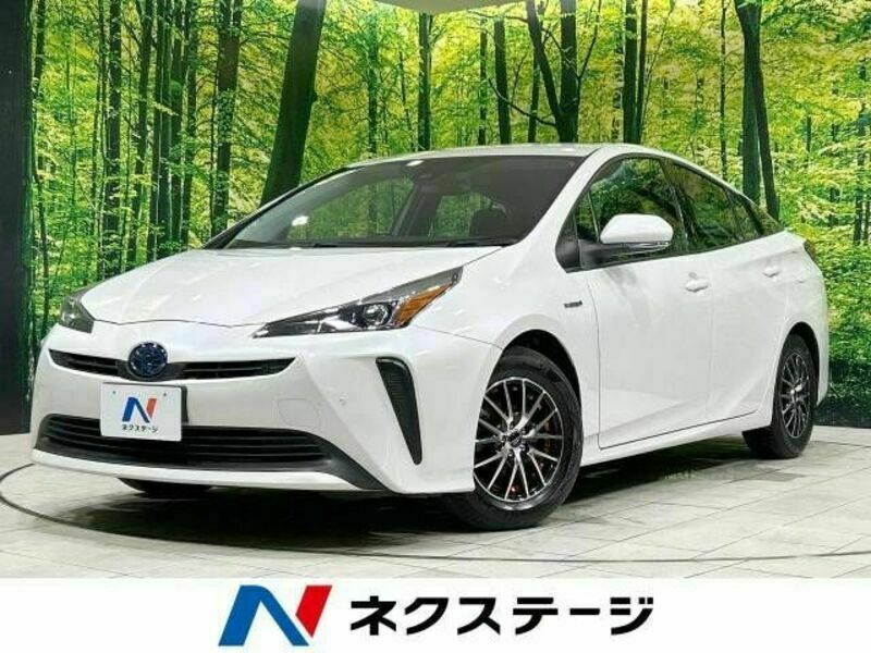 TOYOTA　PRIUS