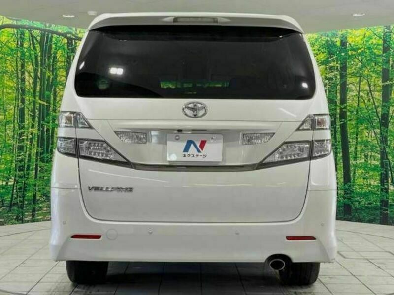 VELLFIRE-15