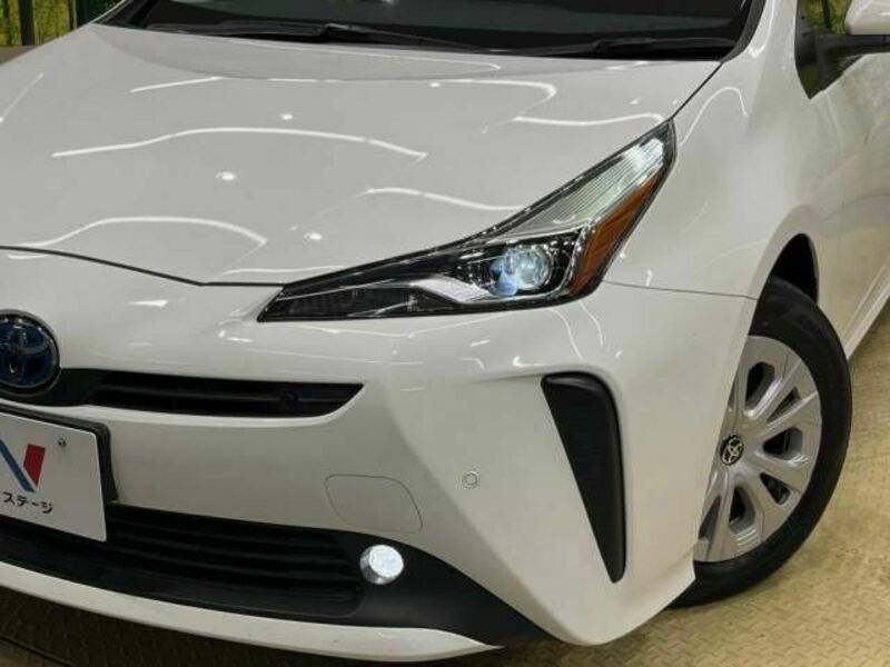 PRIUS-12