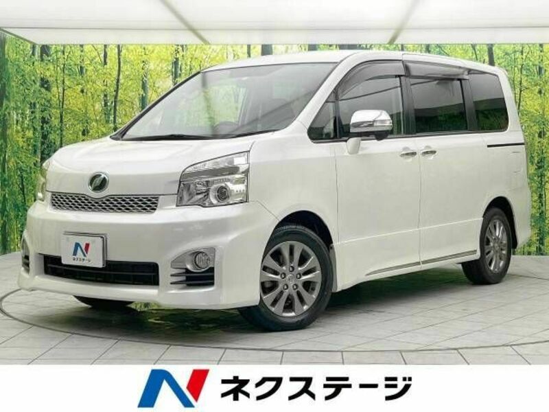 TOYOTA　VOXY