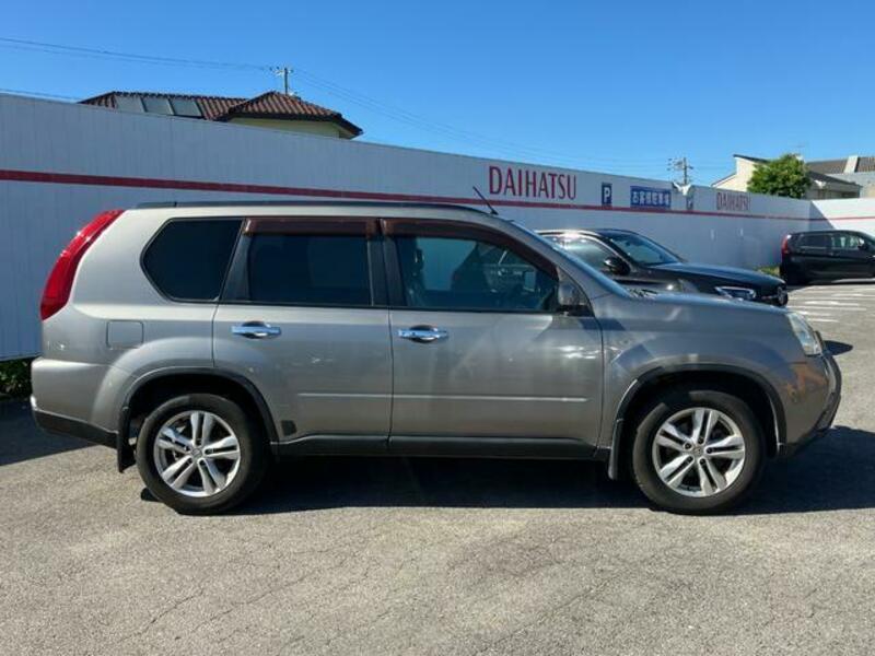 X-TRAIL-2