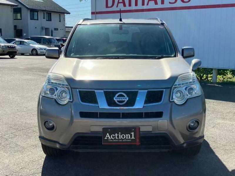 X-TRAIL-1