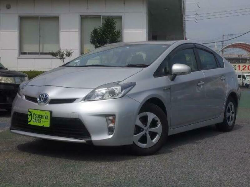 TOYOTA　PRIUS