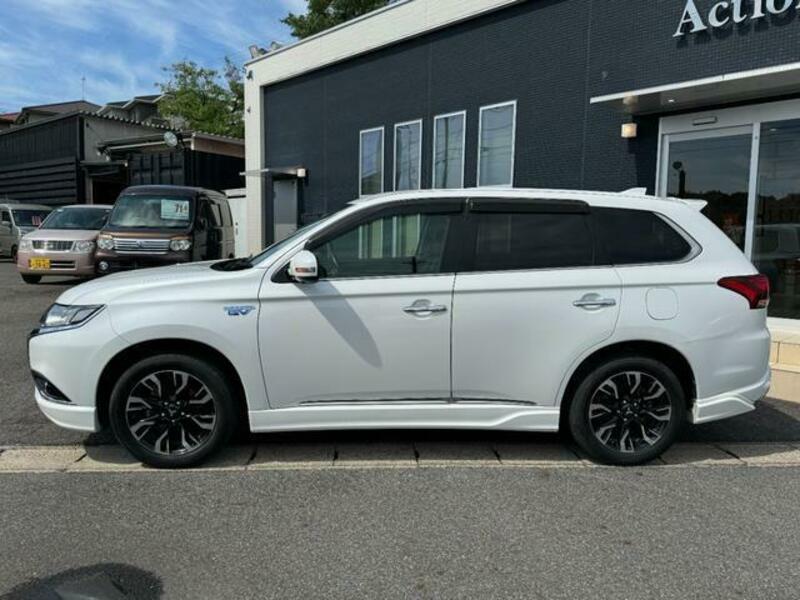 OUTLANDER PHEV-15