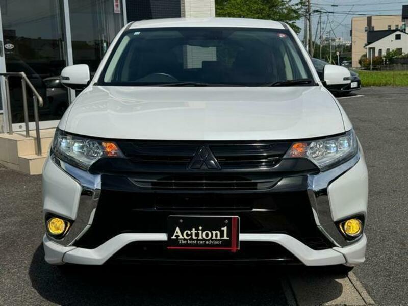 OUTLANDER PHEV-13