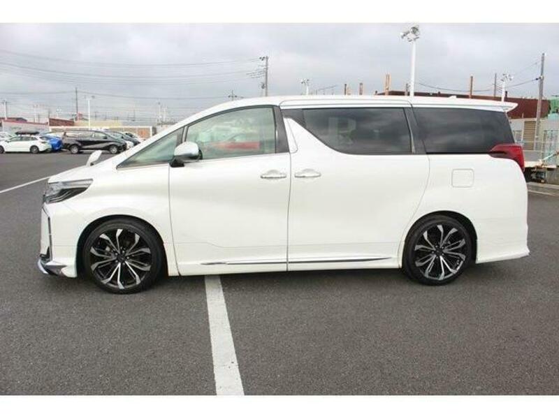 ALPHARD-9