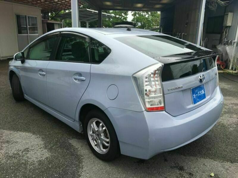 PRIUS-2