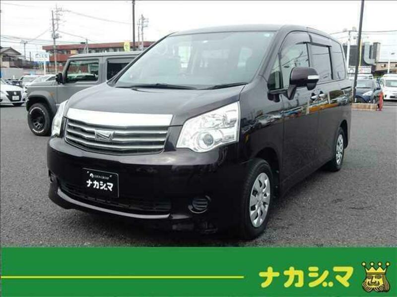 TOYOTA　NOAH