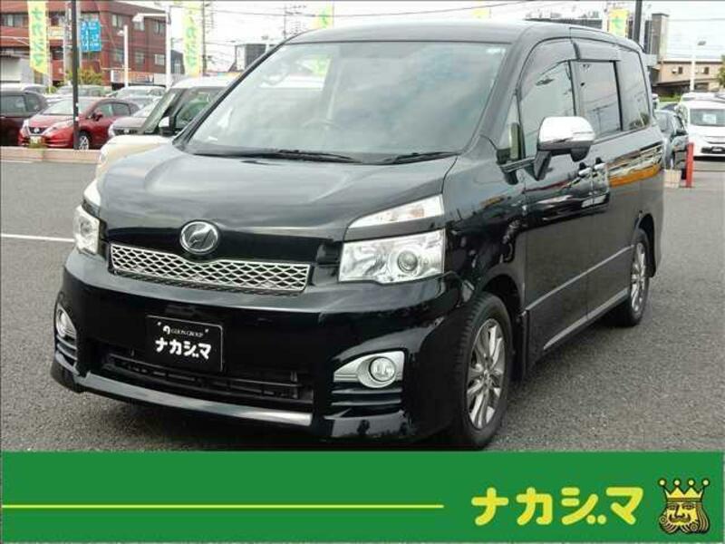 TOYOTA　VOXY