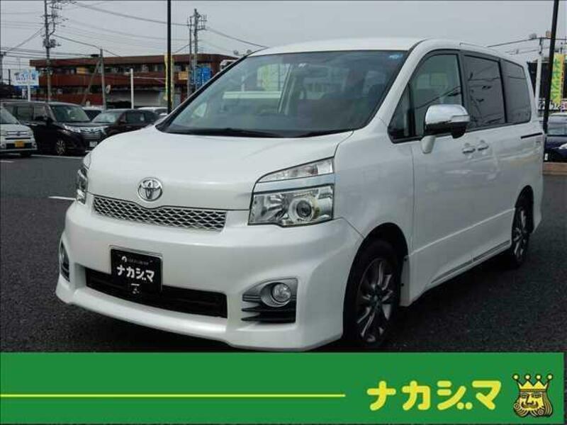 TOYOTA　VOXY