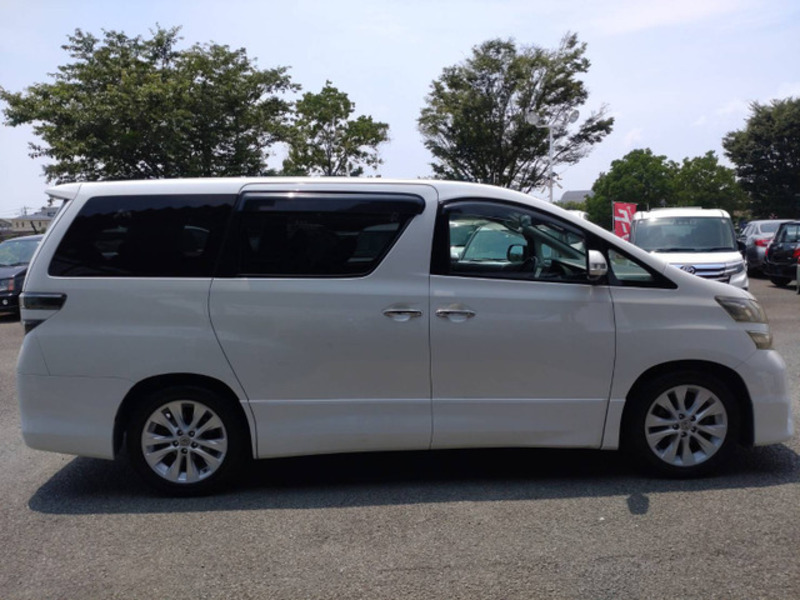 VELLFIRE-14