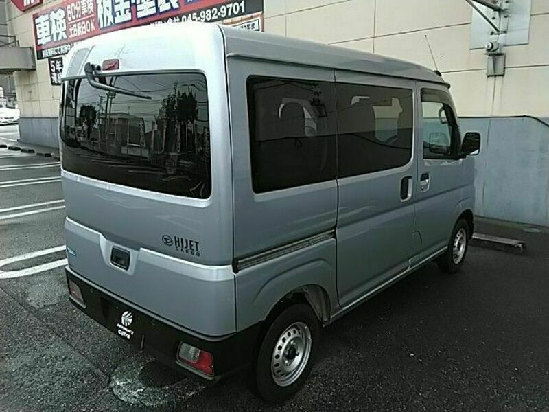 HIJET CARGO-2