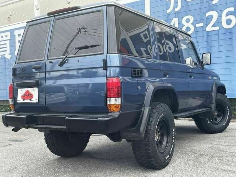 LAND CRUISER PRADO-2