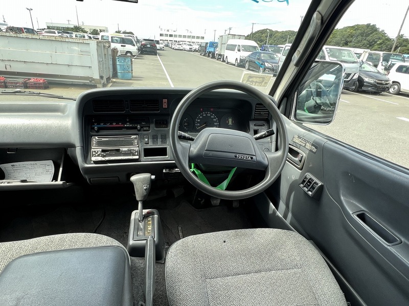 HIACE VAN-8