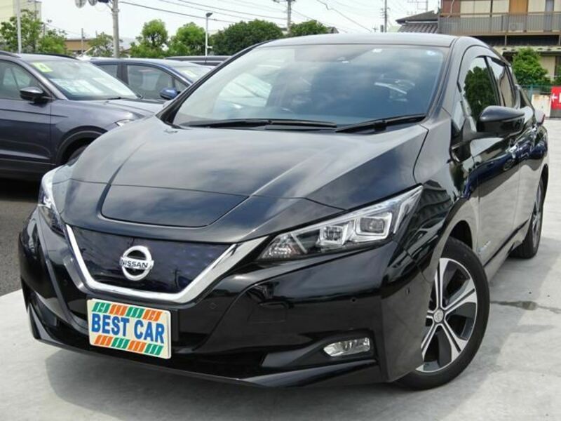 NISSAN　LEAF