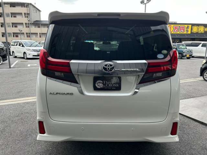 ALPHARD-12