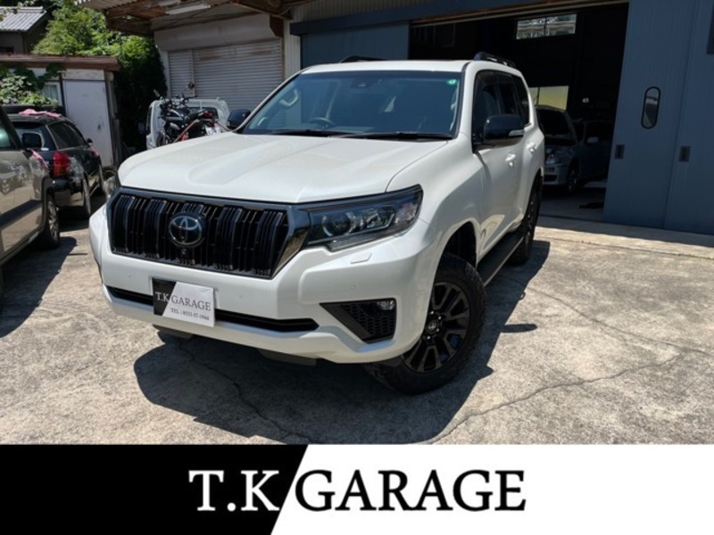 TOYOTA　LAND CRUISER PRADO