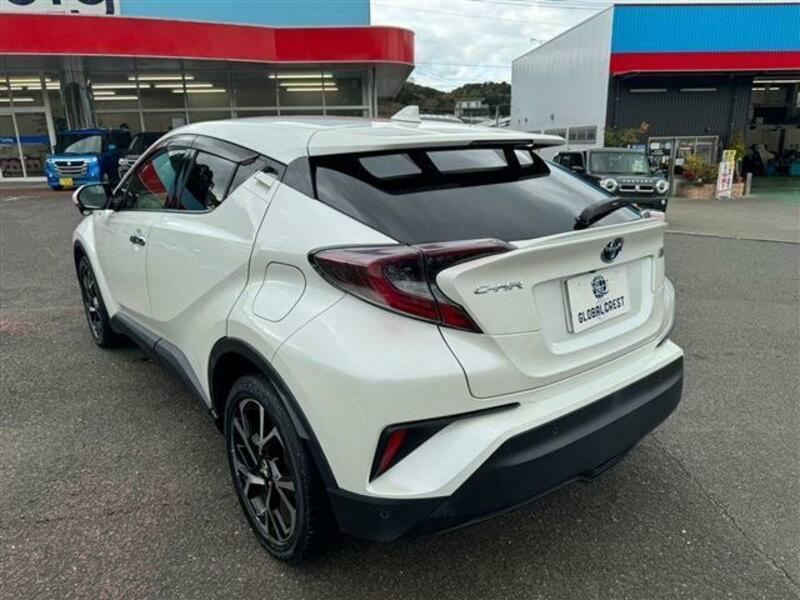 C-HR-10