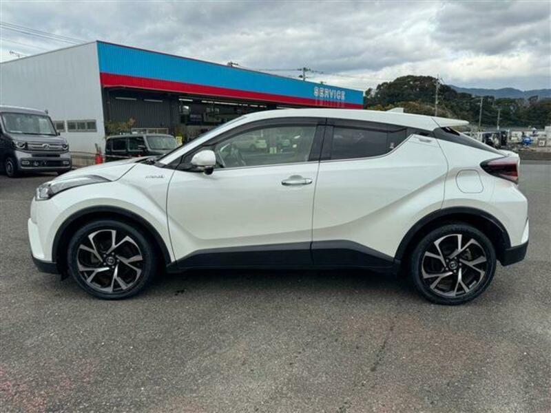 C-HR-11