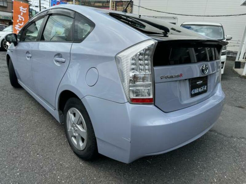 PRIUS-2