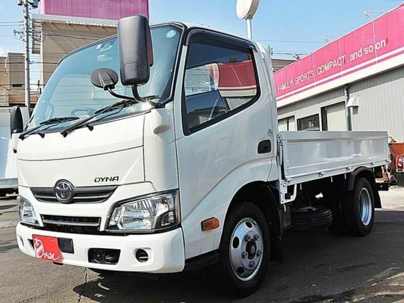 TOYOTA　DYNA