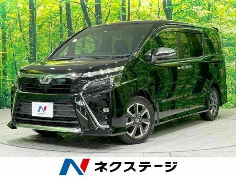 TOYOTA　VOXY