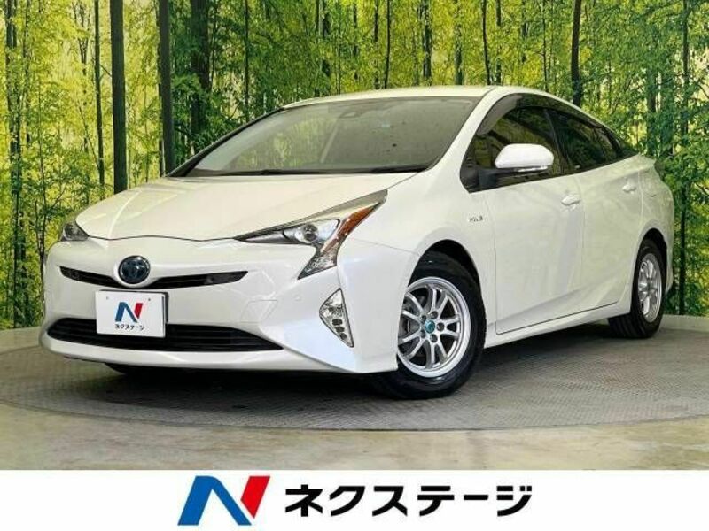 TOYOTA　PRIUS