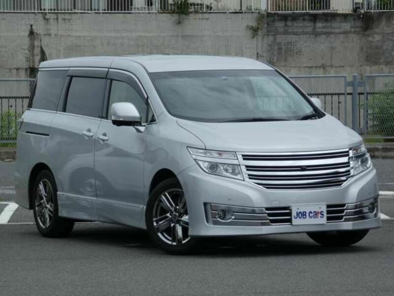 NISSAN　ELGRAND