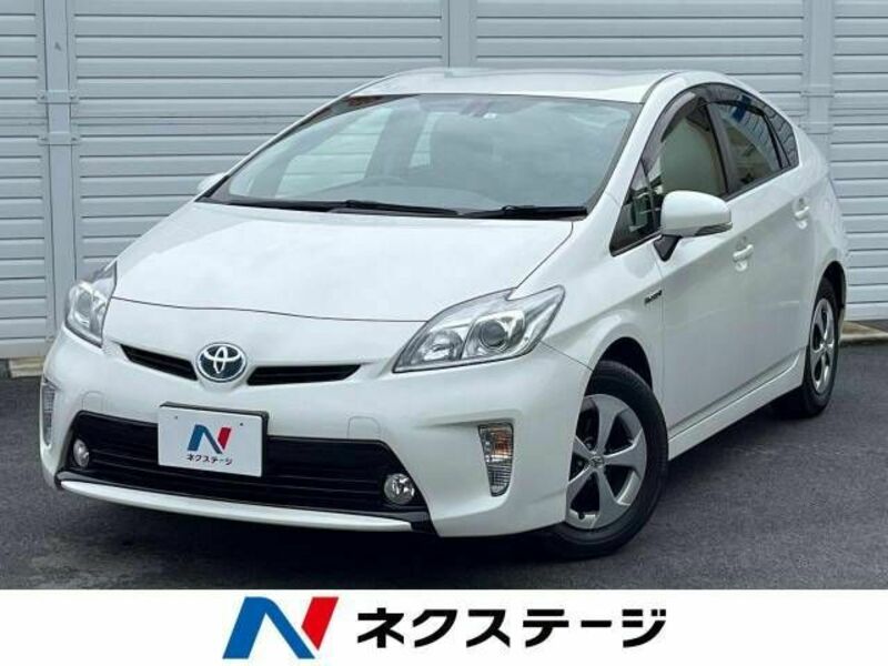 TOYOTA　PRIUS