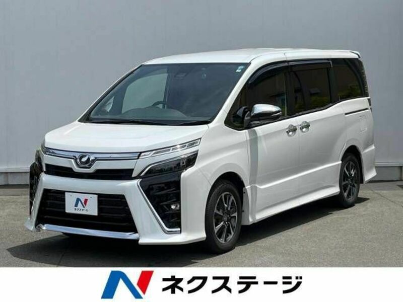 TOYOTA　VOXY