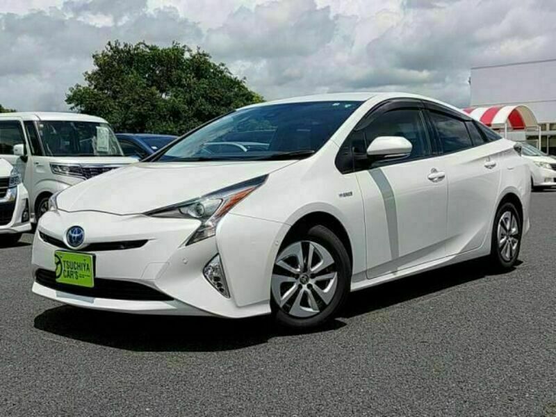 TOYOTA　PRIUS