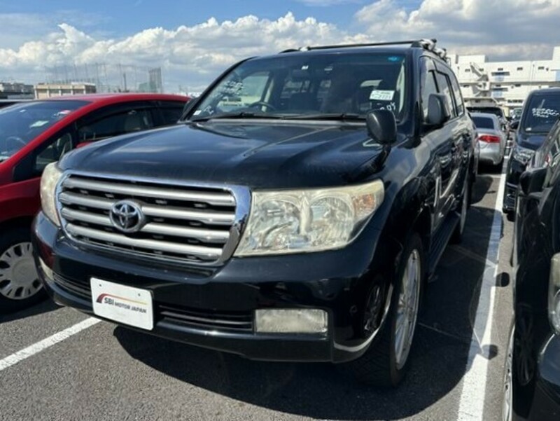 TOYOTA　LAND CRUISER