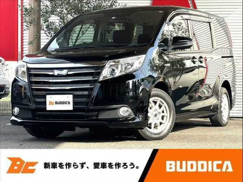 TOYOTA　NOAH