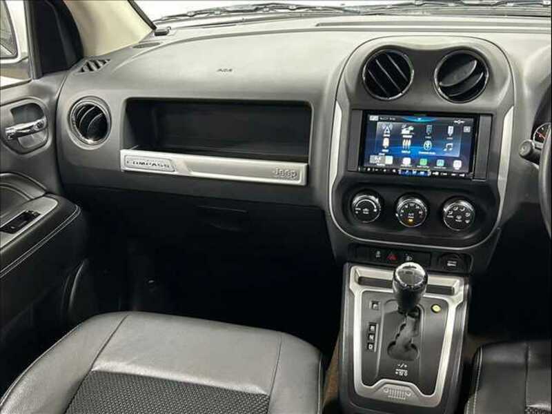 JEEP COMPASS-11