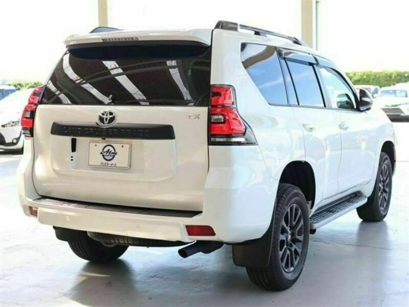 LAND CRUISER PRADO-7