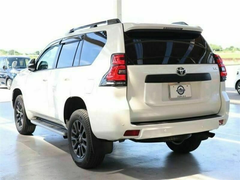 LAND CRUISER PRADO-22