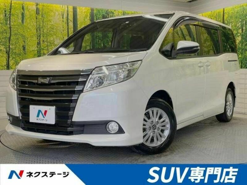 TOYOTA　NOAH