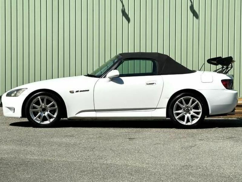 S2000-18