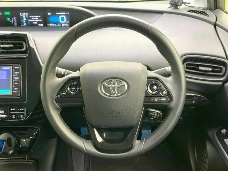 PRIUS-11